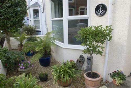 Anchor House Bed and Breakfast Dartmouth Exteriör bild